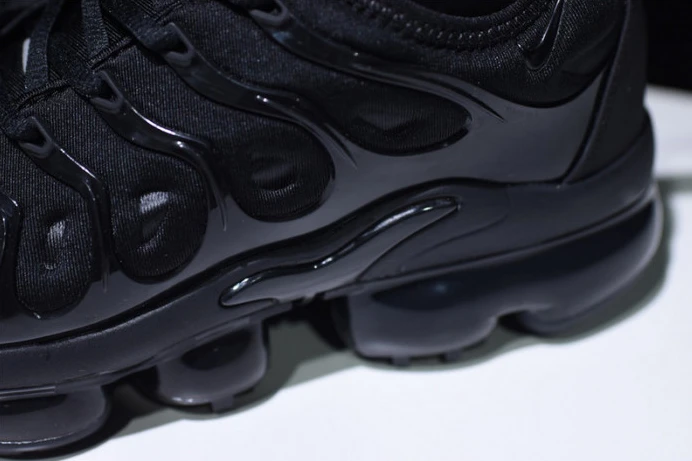 nike air vapormax plus triple black 924453- TopPick 3316