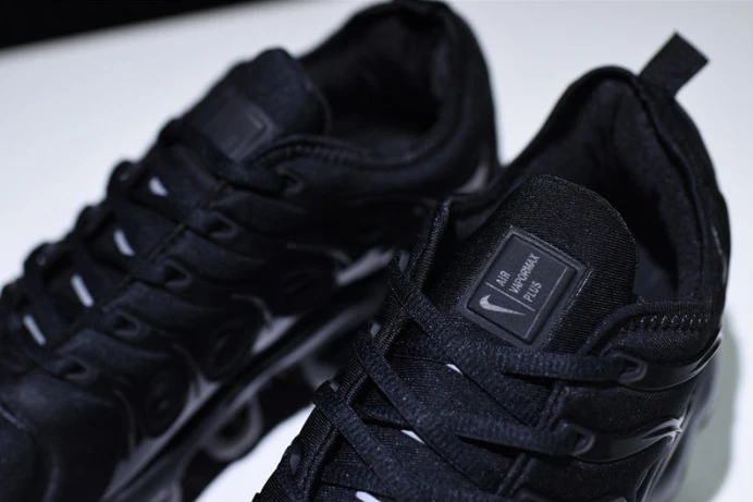 nike air vapormax plus triple black 924453- TopPick 3316