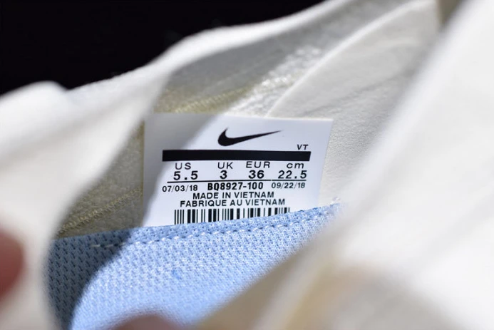 nike epic react flyknit 2 running shoe bq8927- WellDesigned 3297