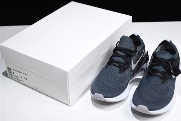 nike epic react flyknit black and grey dots point noirs et gris aj7283 BestValue 3304