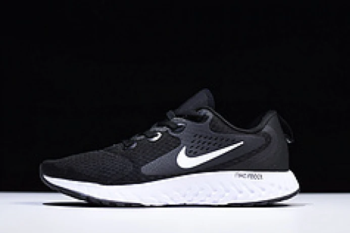 nike epic react flyknit black and white aa1625 UrbanStyle 3287