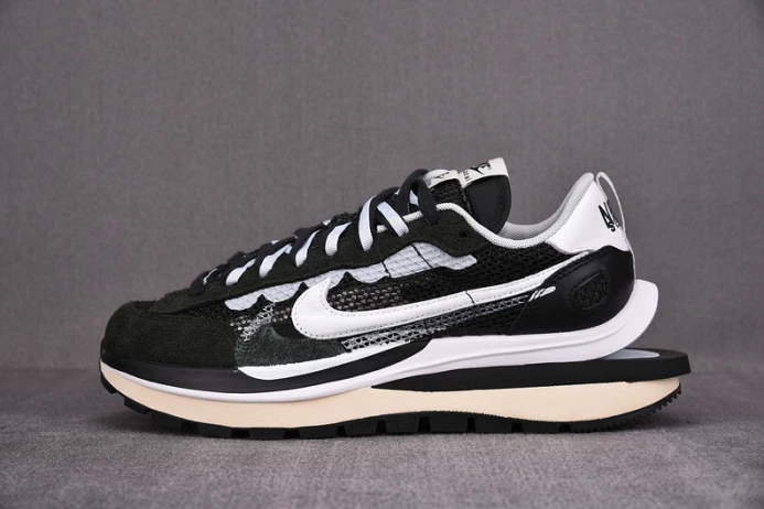 nike vaporwaffle sacai black white cv1363- Trendy 3310