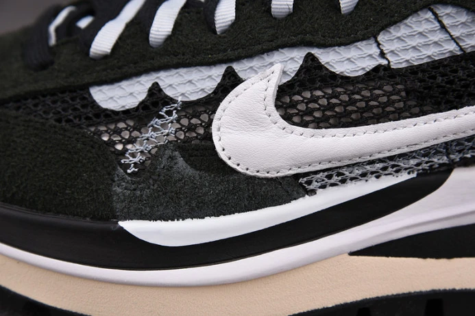 nike vaporwaffle sacai black white cv1363- Trendy 3310