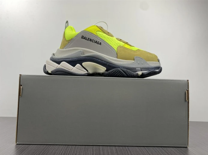triples trainer sneakers ModernLook 2290
