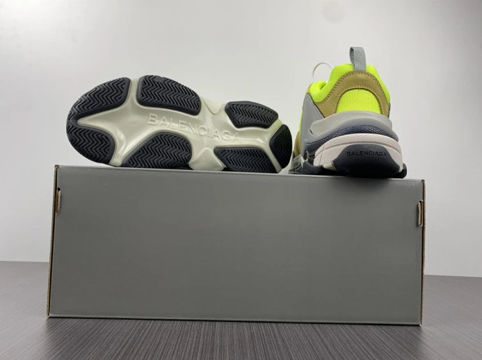 triples trainer sneakers ModernLook 2290