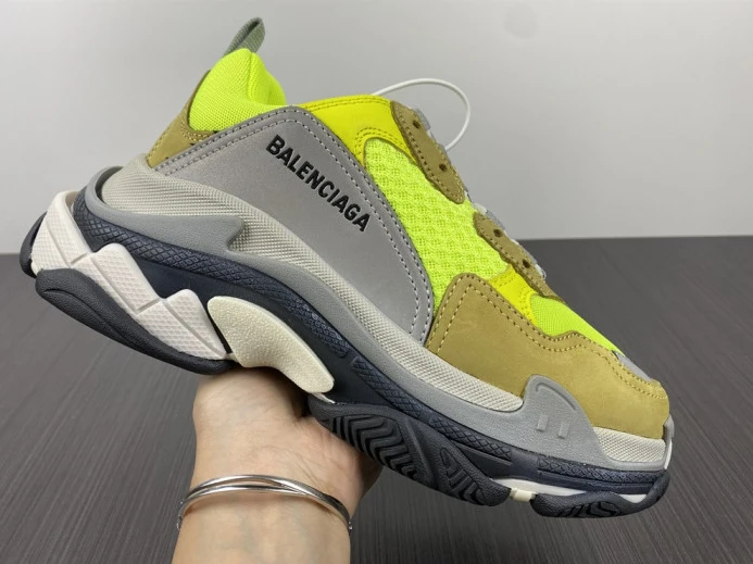 triples trainer sneakers ModernLook 2290