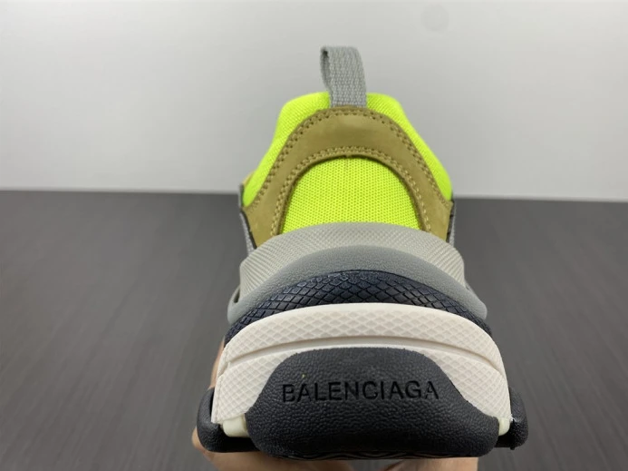 triples trainer sneakers ModernLook 2290