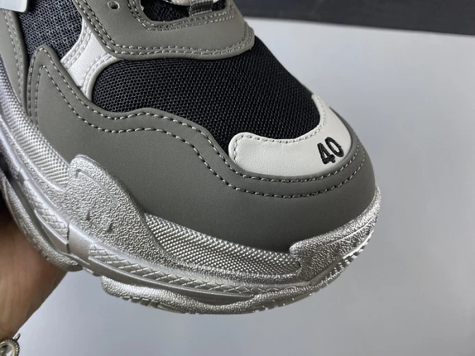 triples trainer sneakers StreetReady 2135
