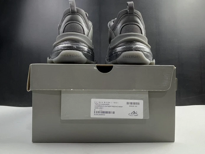 triples trainer sneakers UrbanStyle 2304