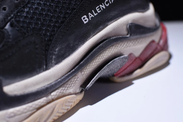 triples trainer sneakers WellDesigned 2054