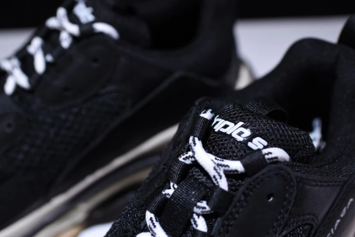 triples trainer sneakers WellDesigned 2054