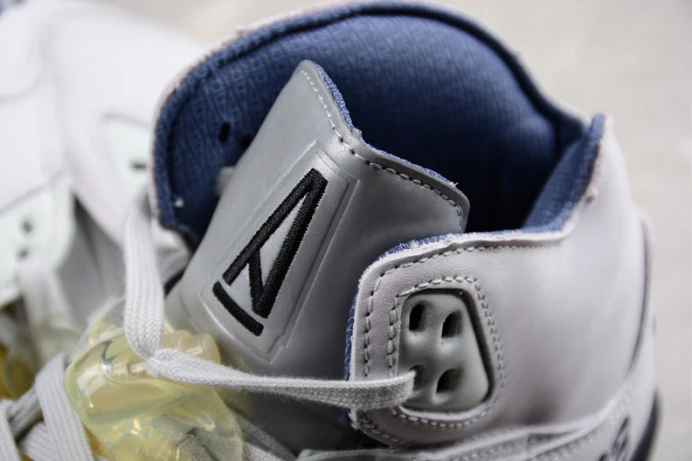 wmns a ma maniére x air jordan 5 “diffused blue” fz5758- UrbanStyle 1490