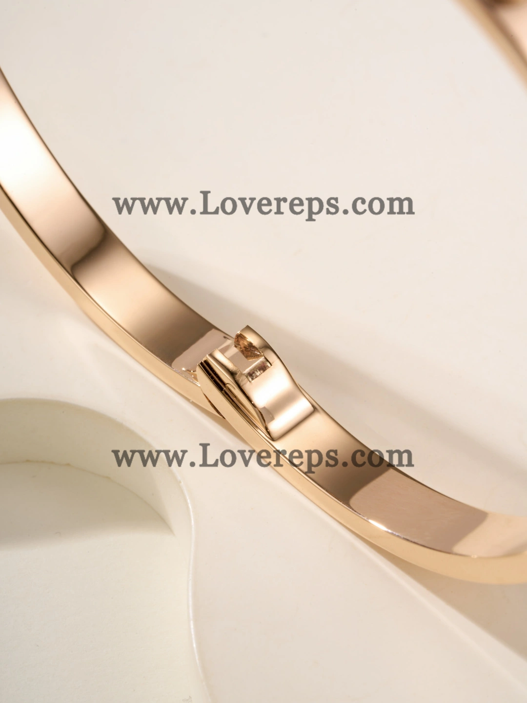 1:1 New Cartier Love Bracelet Medium Model Yellow Gold Rose Gold White Gold