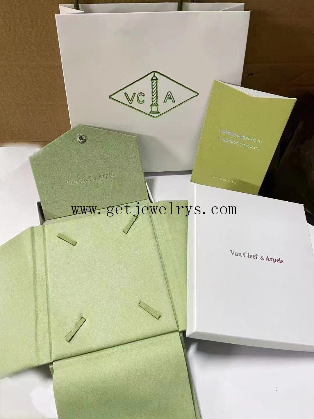 1:1 Van Cleef & Arpels Long Necklace Packaging (Complete set of price