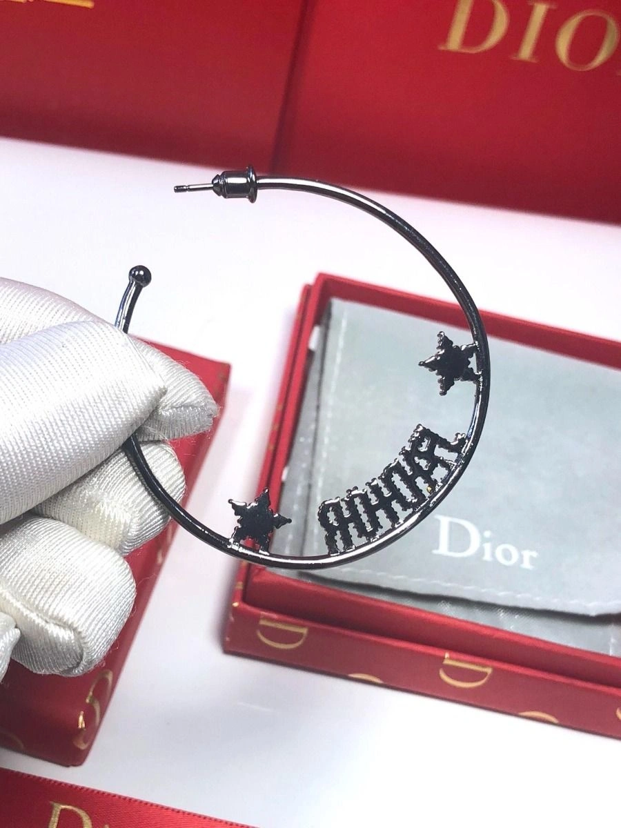 2019 Dior J’Adior Retro Black Metal Star Trimming Asymmetric Hoops Ladies Crstal Earrings For Sale