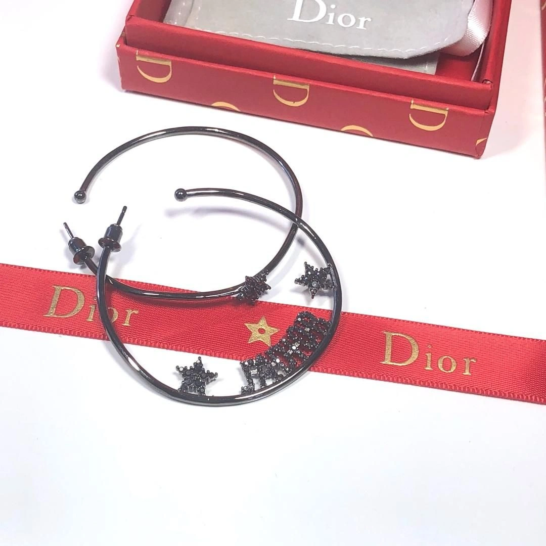 2019 Dior J’Adior Retro Black Metal Star Trimming Asymmetric Hoops Ladies Crstal Earrings For Sale