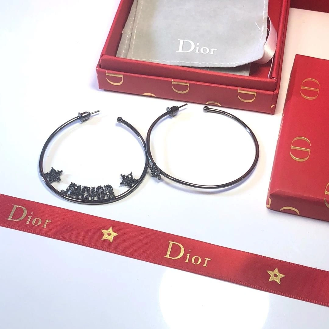 2019 Dior J’Adior Retro Black Metal Star Trimming Asymmetric Hoops Ladies Crstal Earrings For Sale