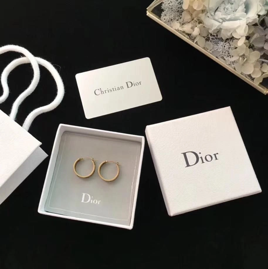 2019 Spring New Dior J’Adior Star-Logo Letter Pattern Charming Ladies Yellow Brass Hoop Earrings