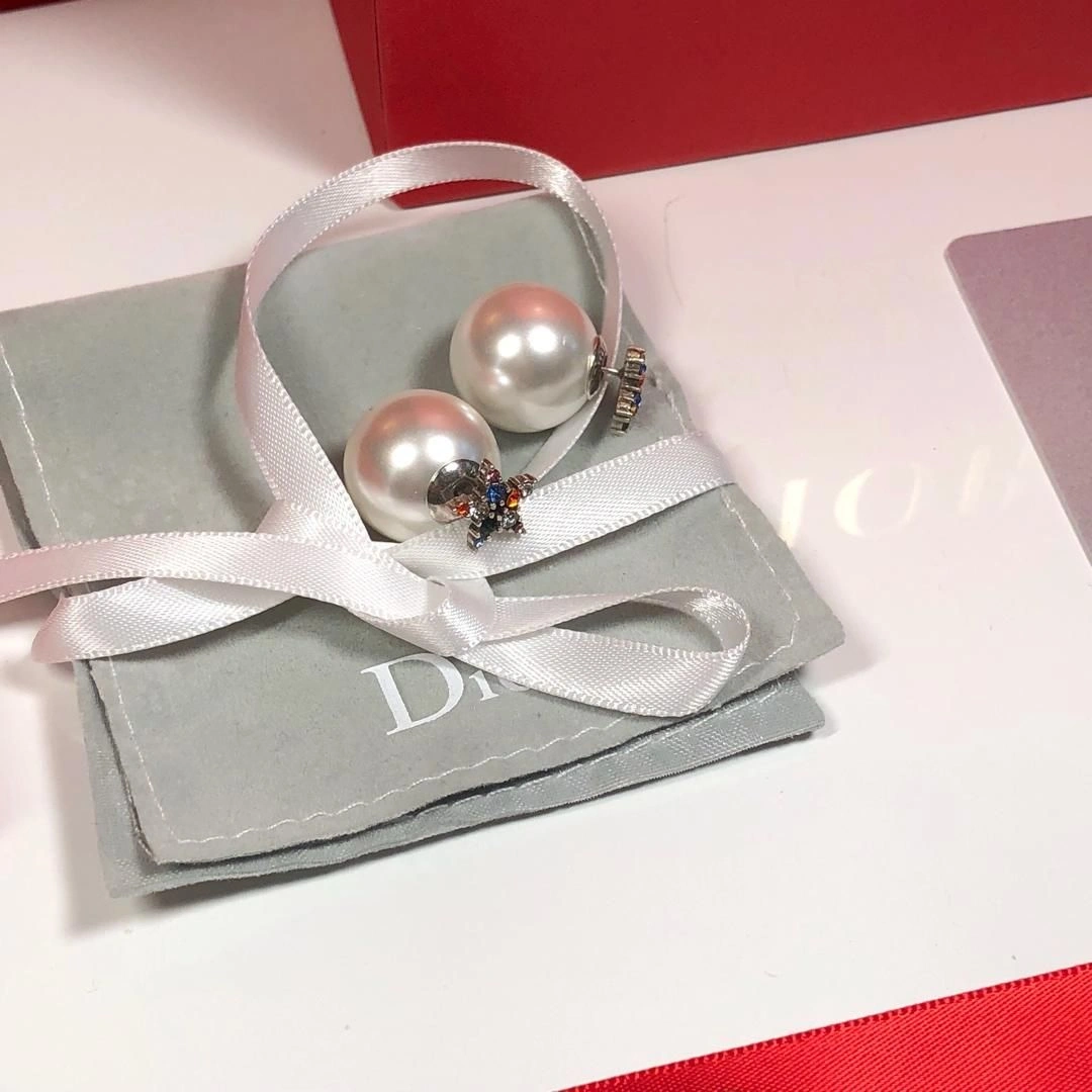 2019 Womens Popular Christian Dior Tribales White Pearl Luxury Colorful Diamonds Star Shaped Stud Earrings Replica