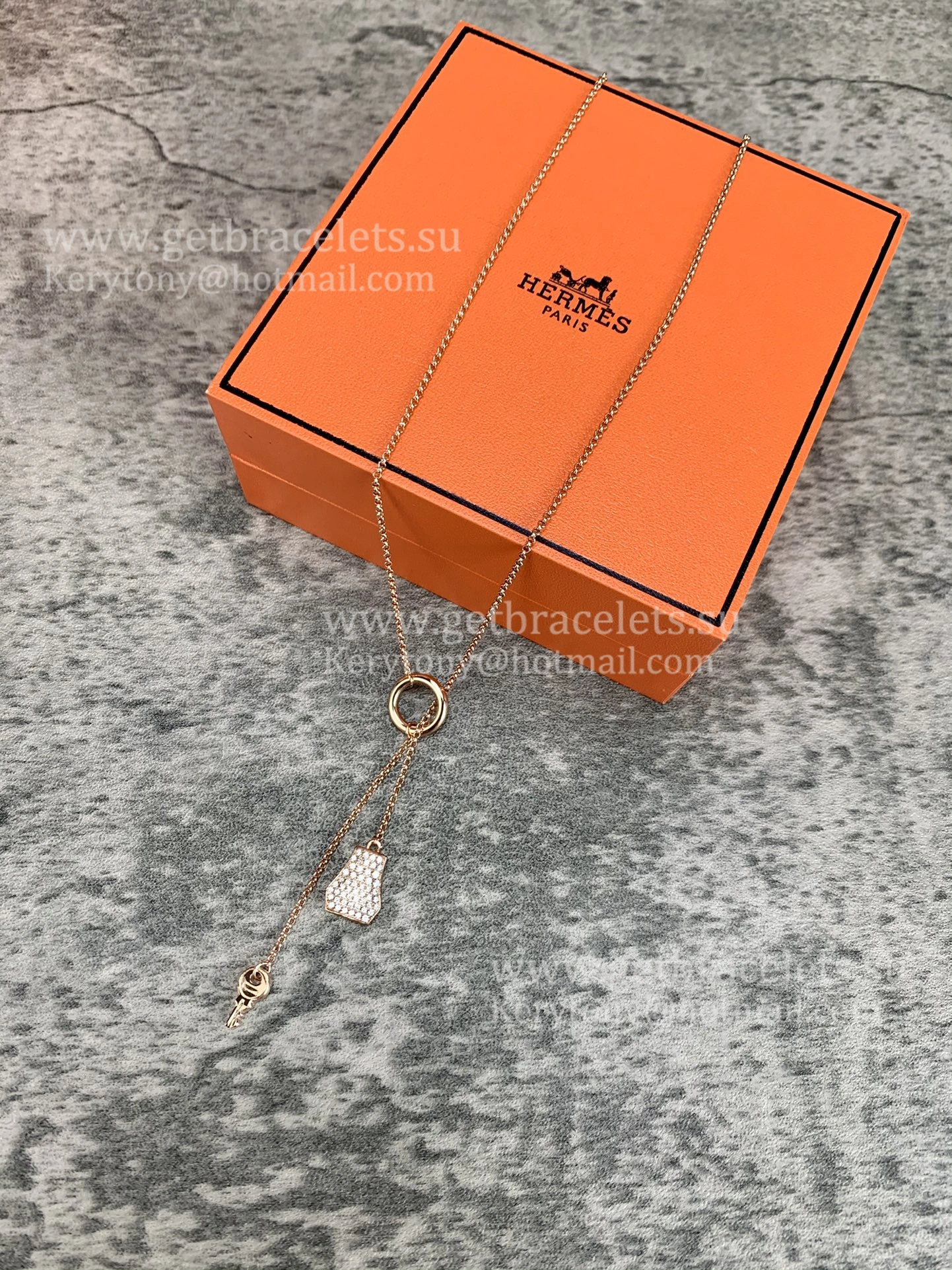 2021 Best Price Hermes Kelly Clochette Necklace With Diamonds in Rose Gold