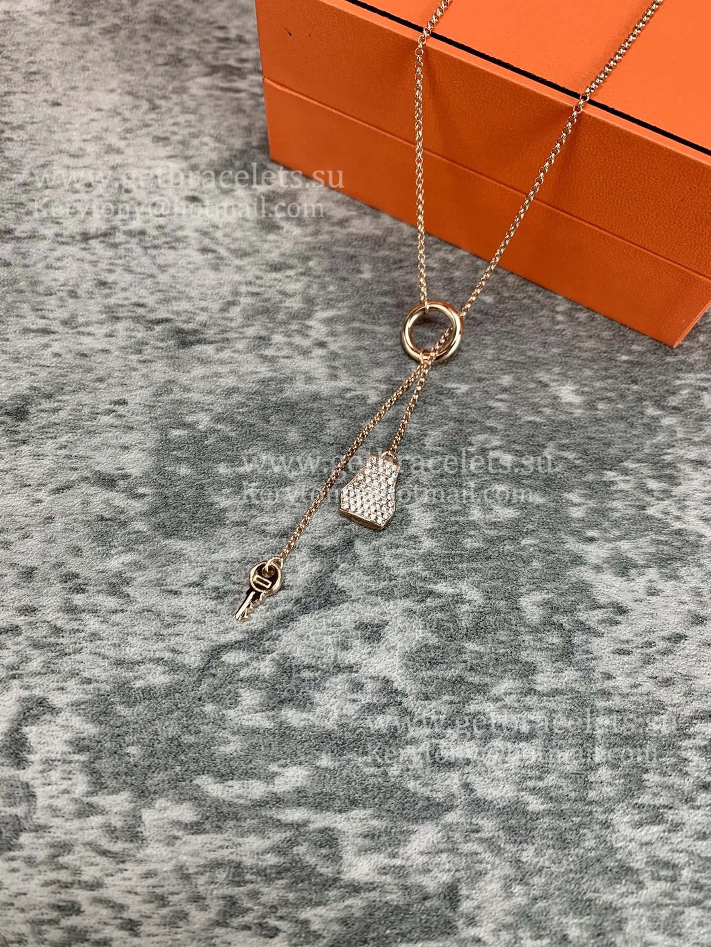 2021 Best Price Hermes Kelly Clochette Necklace With Diamonds in Rose Gold