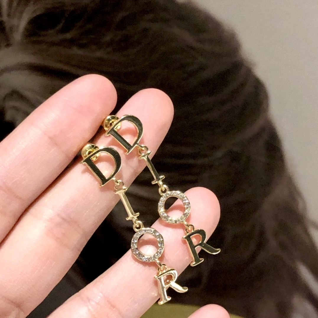 2021 New Style Christian Dior Dangle Logo Diamonds Pendant Women Yellow Gold Plated Long Tassel Earrings Replica
