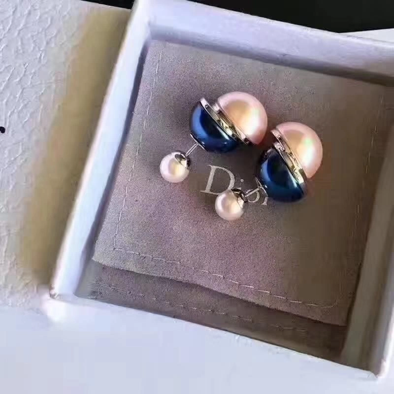 All The Rage Dior Tribales Yellow Gold Detail White-Blue Interlaced Pearl Asymmetric Stud Earrings Blue White