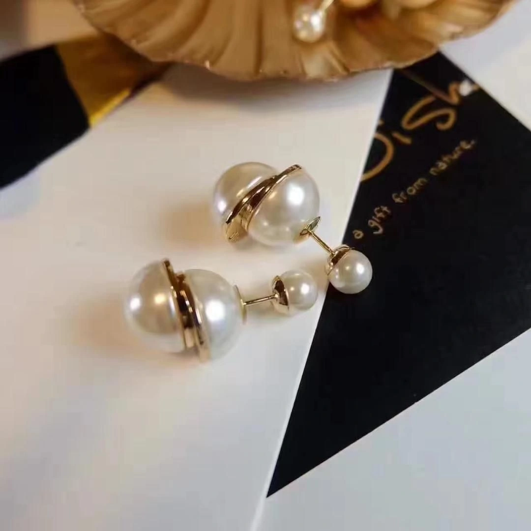 All The Rage Dior Tribales Yellow Gold Detail White-Blue Interlaced Pearl Asymmetric Stud Earrings Blue White