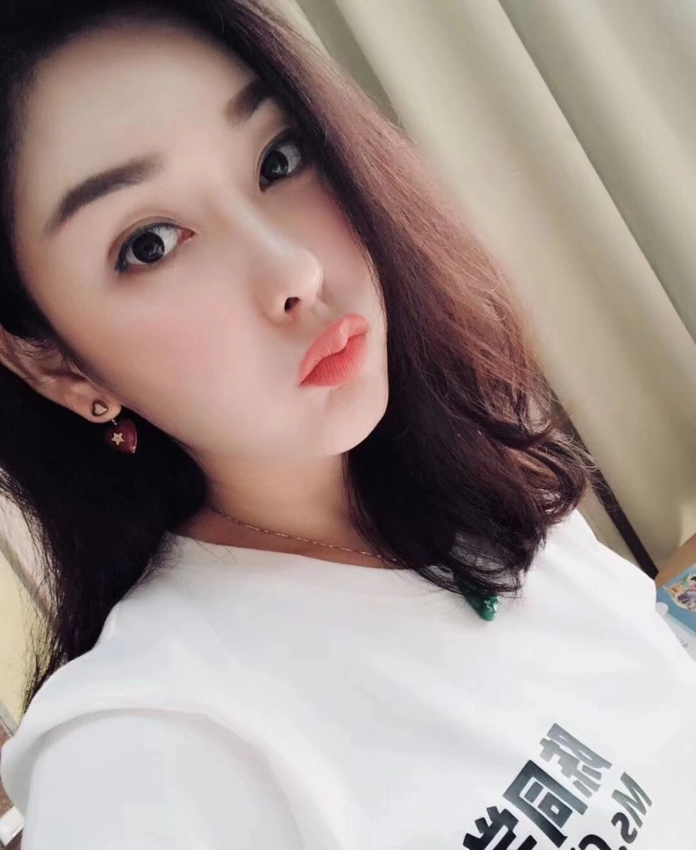 Best Price Dior Dioramour Red Enamel Heart-shaped Pendant Star Detail Women Antique Brass Earrings Fashion Jewellery