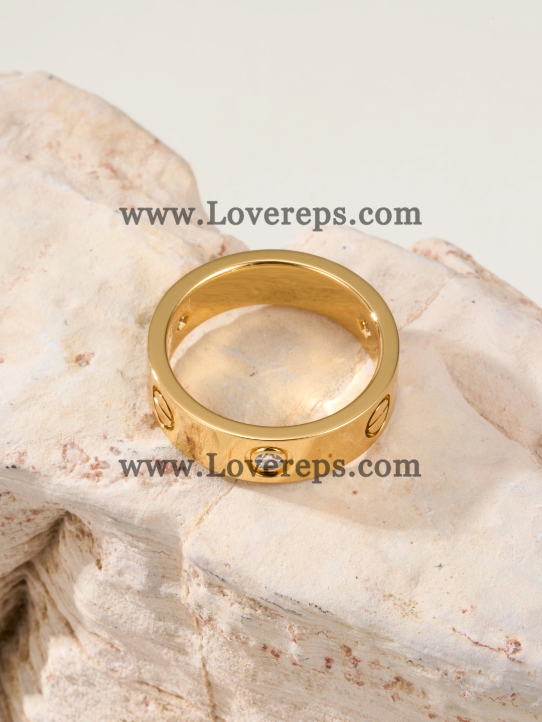 Cartier LOVE Ring Classic Mondel With 3 Diamonds Yellow Gold Rose Gold White Gold