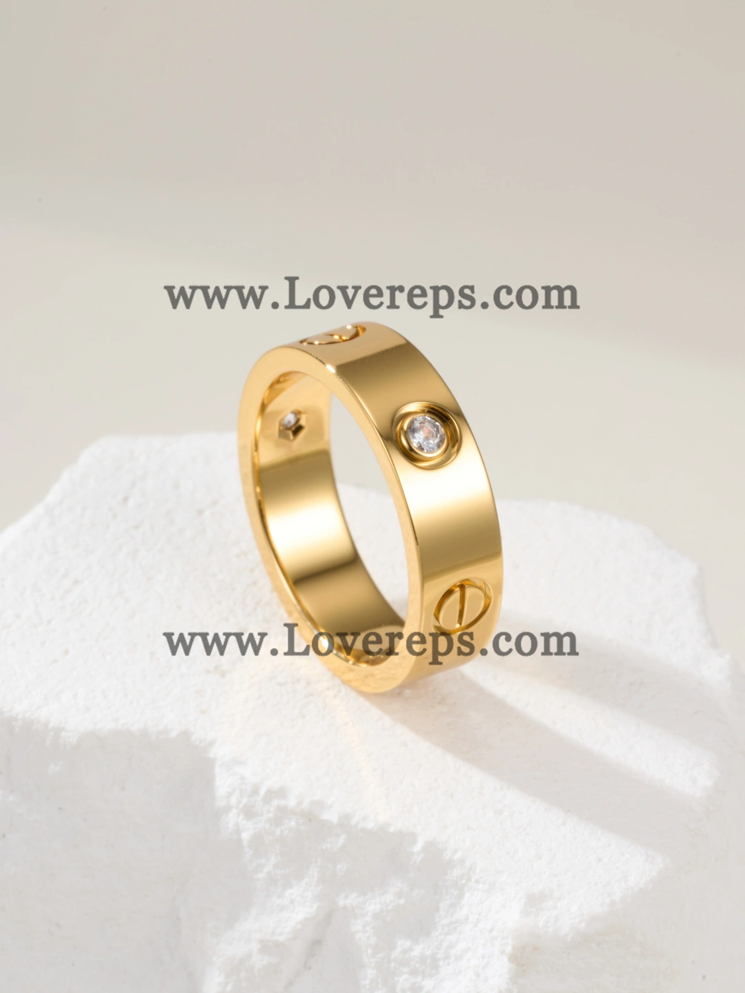Cartier LOVE Ring Classic Mondel With 3 Diamonds Yellow Gold Rose Gold White Gold