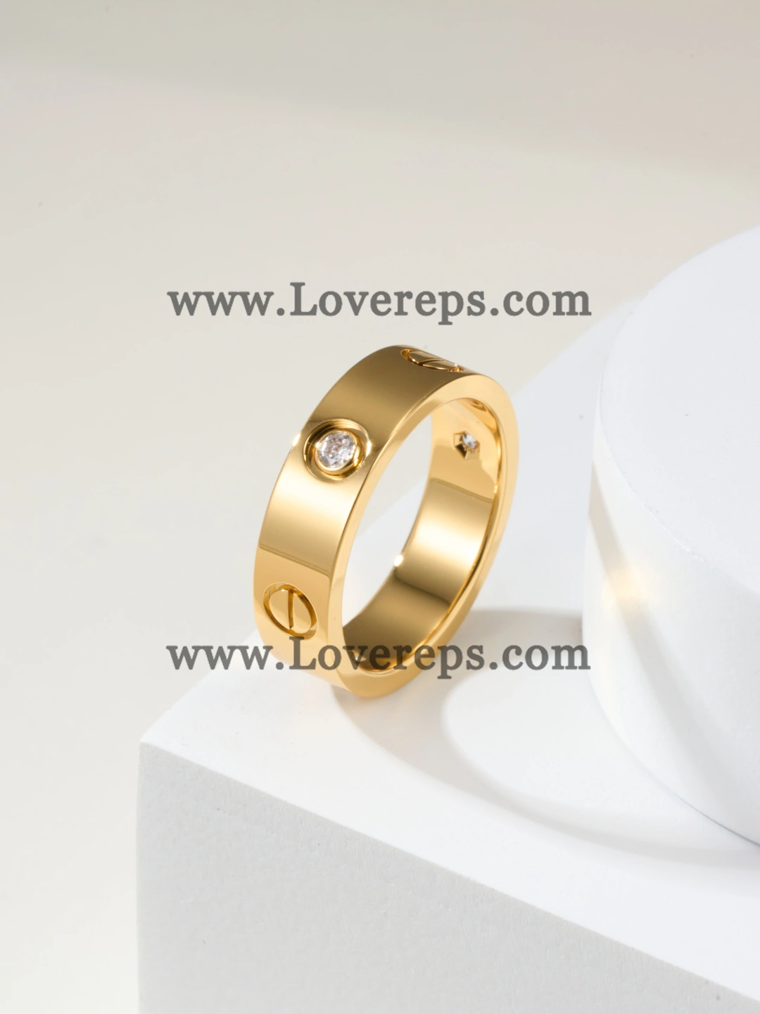 Cartier LOVE Ring Classic Mondel With 3 Diamonds Yellow Gold Rose Gold White Gold