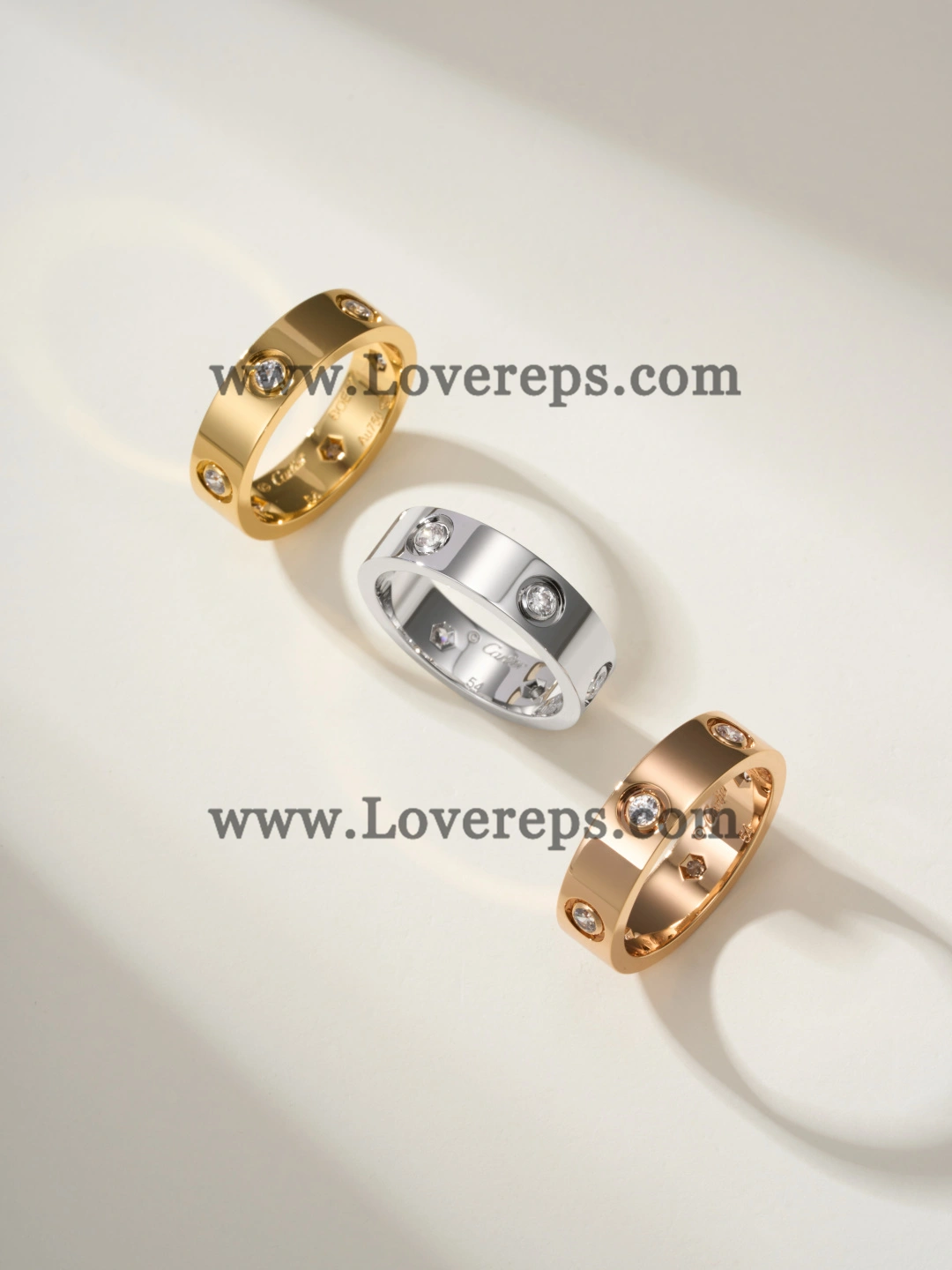 Cartier LOVE Ring Classic Mondel With 6 Diamonds Yellow Gold Rose Gold White Gold