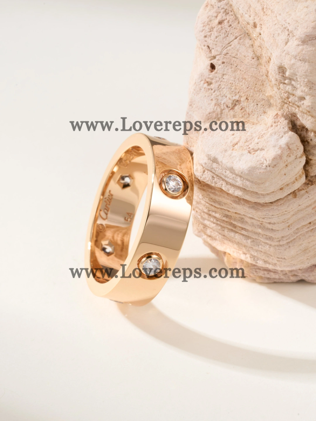 Cartier LOVE Ring Classic Mondel With 6 Diamonds Yellow Gold Rose Gold White Gold
