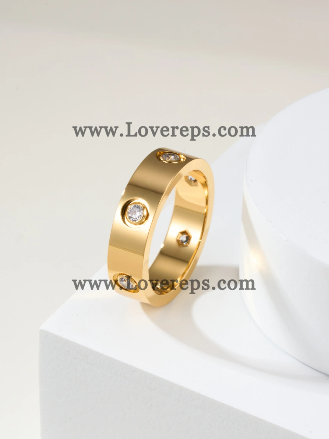 Cartier LOVE Ring Classic Mondel With 6 Diamonds Yellow Gold Rose Gold White Gold