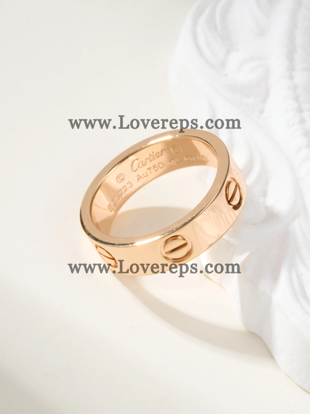 Cartier LOVE Ring Classic Mondel Yellow Gold Rose Gold White Gold