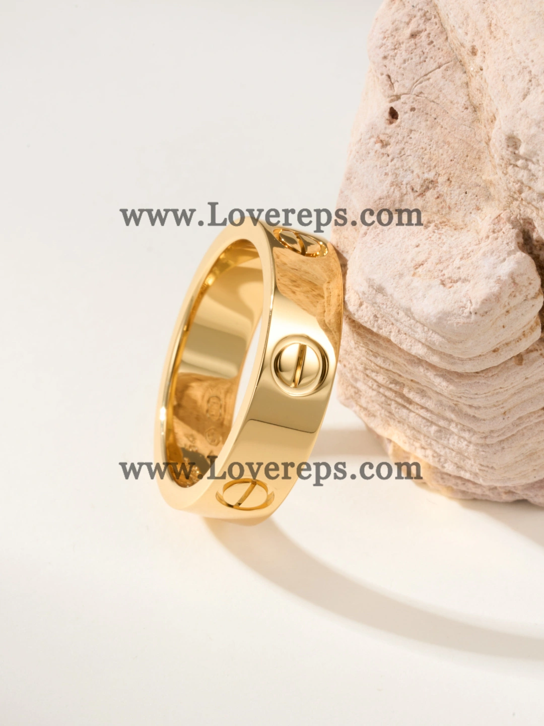 Cartier LOVE Ring Classic Mondel Yellow Gold Rose Gold White Gold