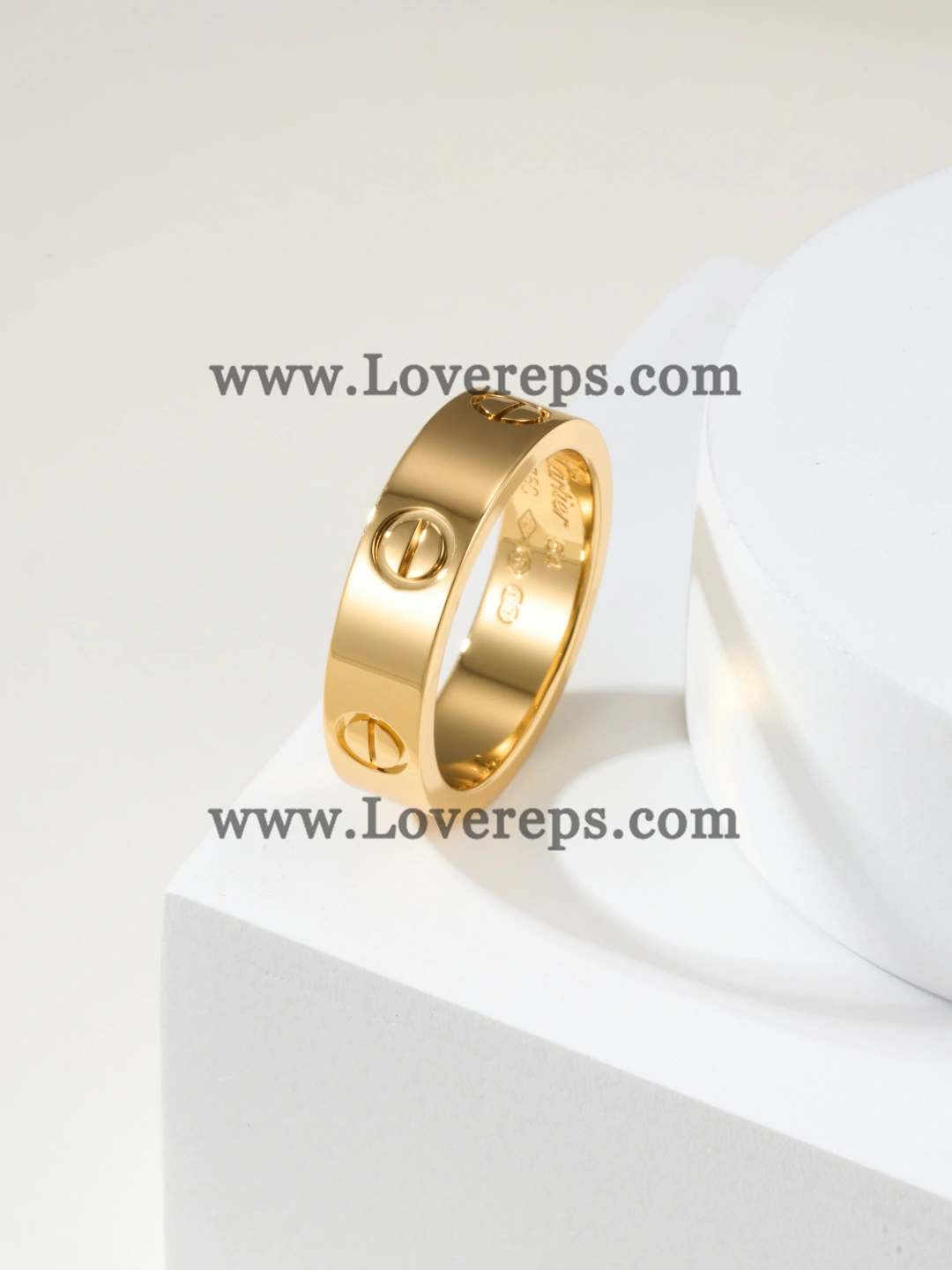 Cartier LOVE Ring Classic Mondel Yellow Gold Rose Gold White Gold
