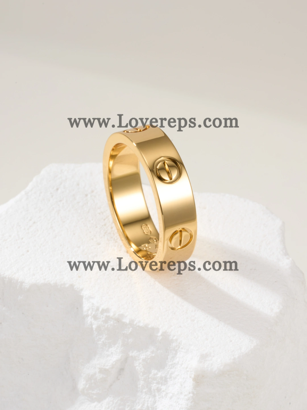Cartier LOVE Ring Classic Mondel Yellow Gold Rose Gold White Gold