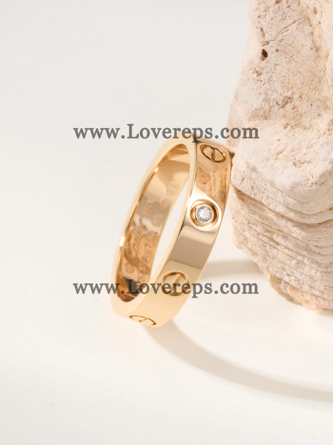 Cartier LOVE Ring Small Mondel With 1 Diamonds Yellow Gold Rose Gold White Gold