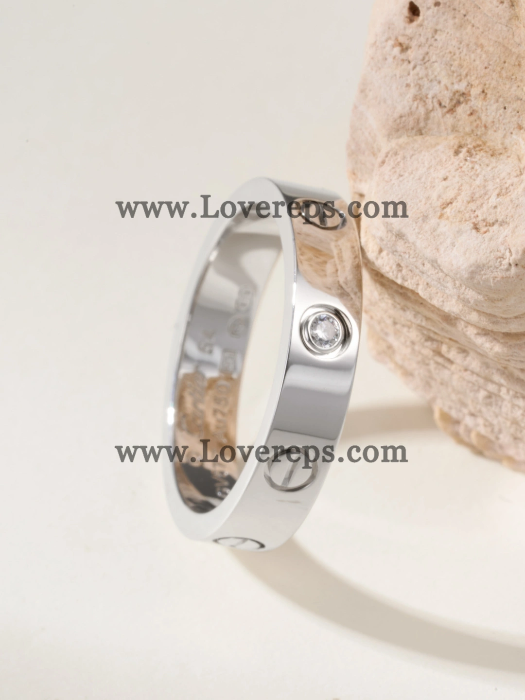 Cartier LOVE Ring Small Mondel With 1 Diamonds Yellow Gold Rose Gold White Gold