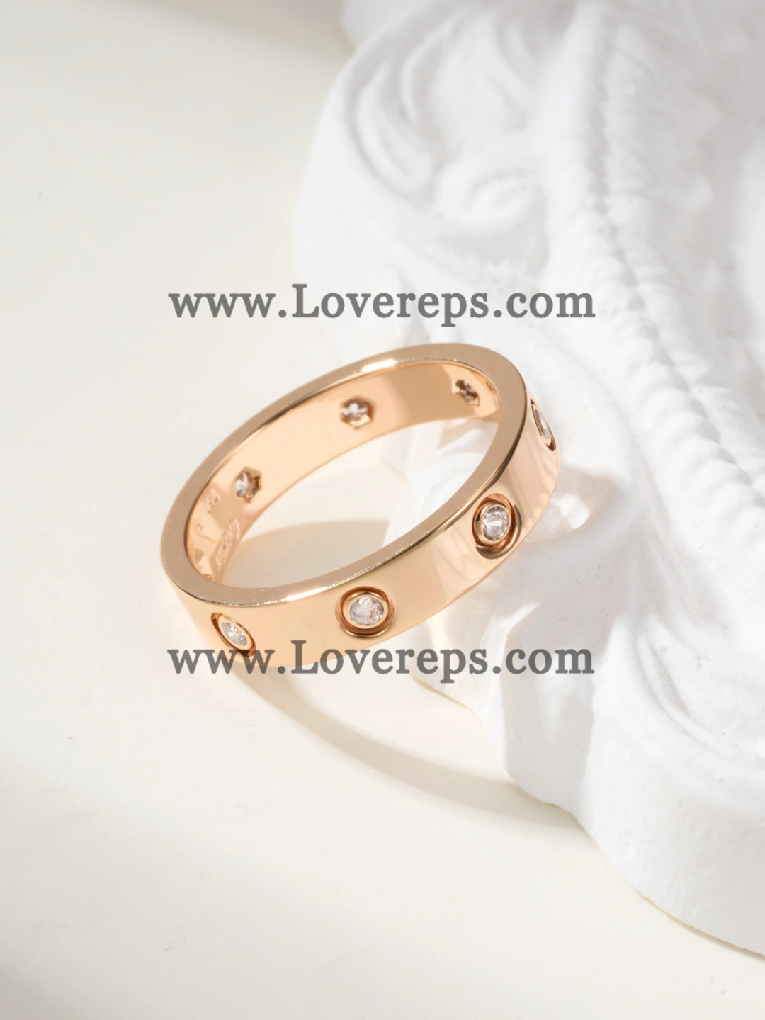 Cartier LOVE Ring Small Mondel With 8 Diamonds Yellow Gold Rose Gold White Gold