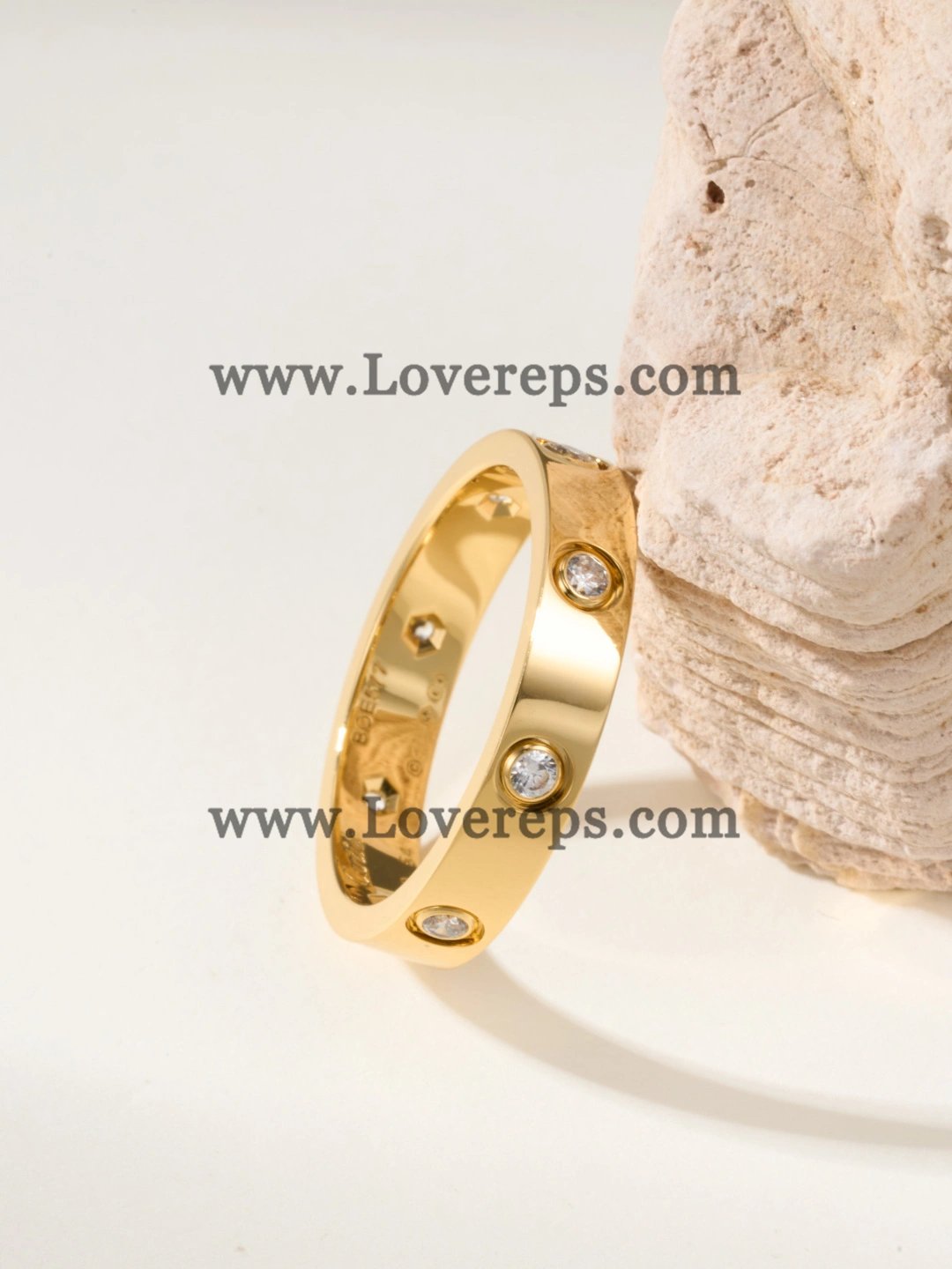 Cartier LOVE Ring Small Mondel With 8 Diamonds Yellow Gold Rose Gold White Gold