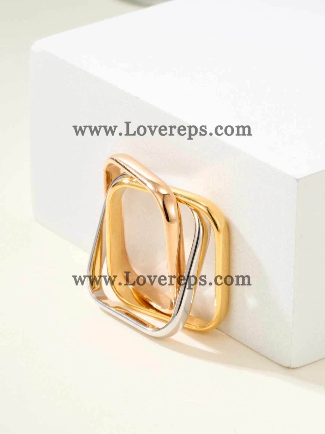 Cartier Trinity Ring Cushion-Shaped Classic Model