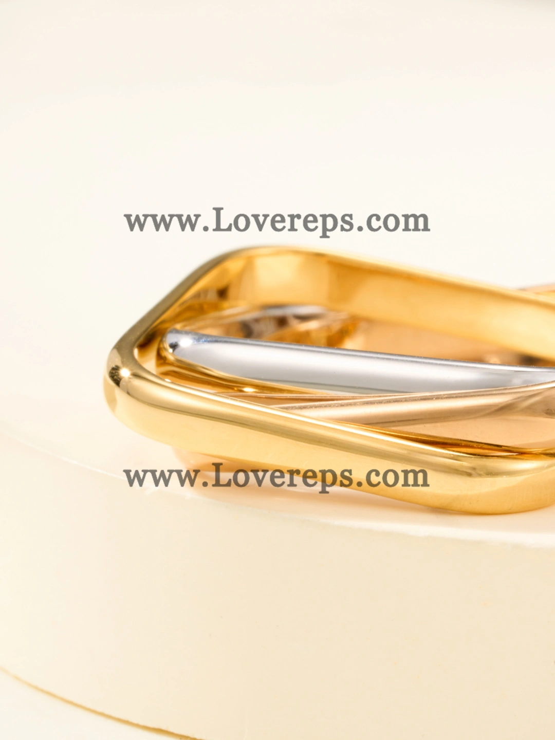 Cartier Trinity Ring Cushion-Shaped Classic Model