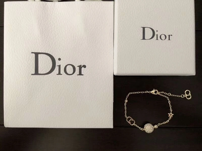 Dior La petite Tribale Womens Gold-plated CD Style Ball– Pearl Fashion Diamonds Bracelet Replica