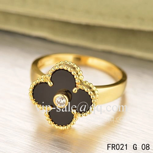 Fake Van Cleef Vintage Alhambra Ring In Yellow Gold With Onyx