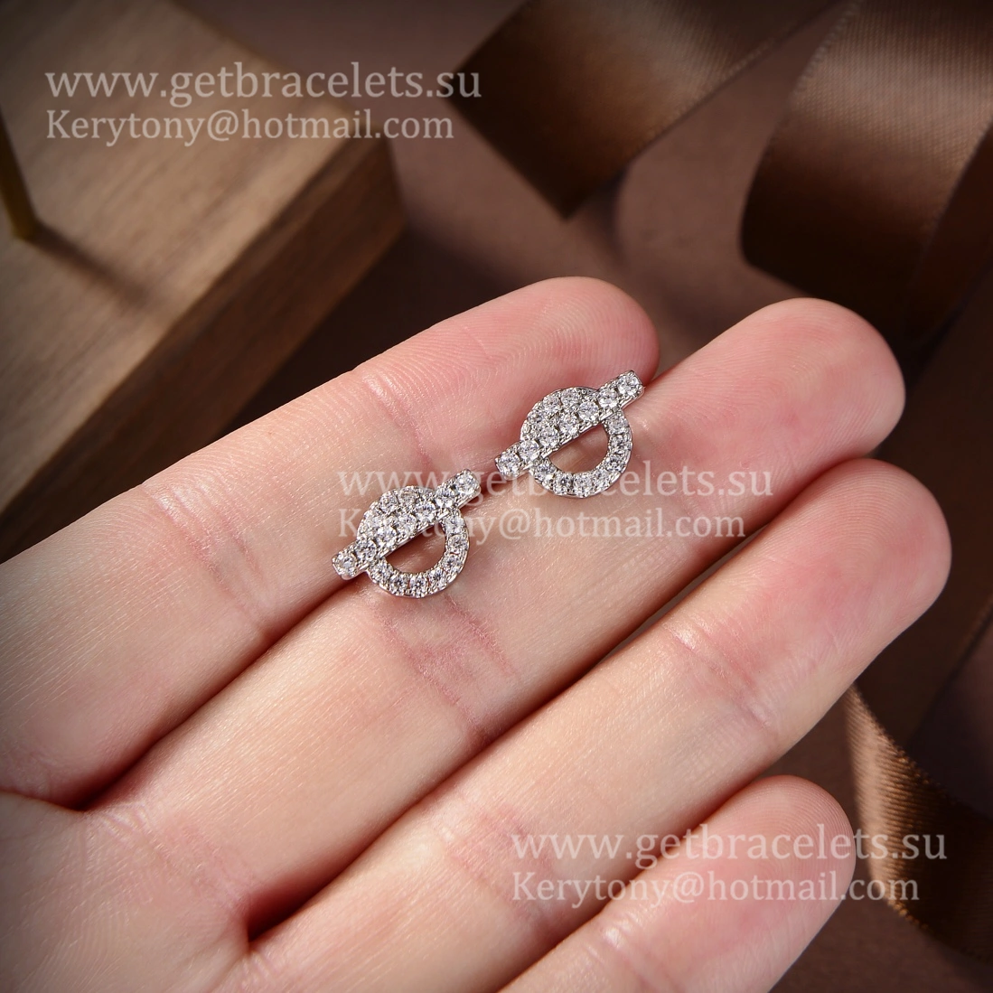 Good Price Hermes Finesse Earrings White Gold with Diamonds
