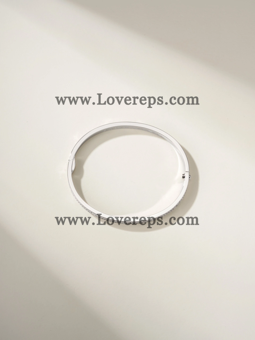 Hand-Set) Cartier Love Bracelet Small Model With Pave Diamonds White Gold Yellow Gold Rose Gold