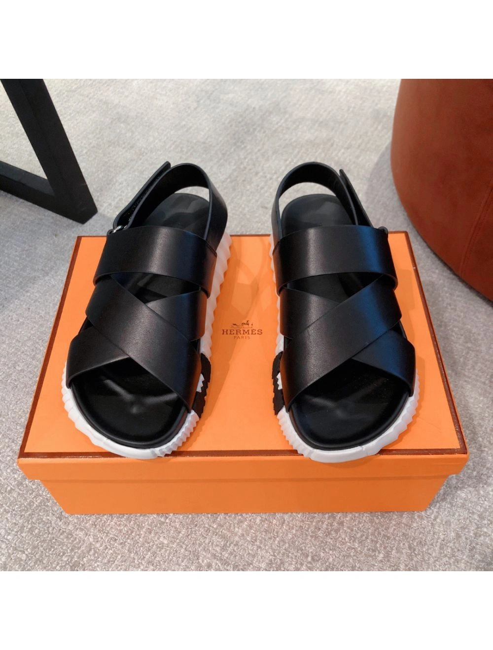 Hemes Women’s Electric Sandals in Black Leather